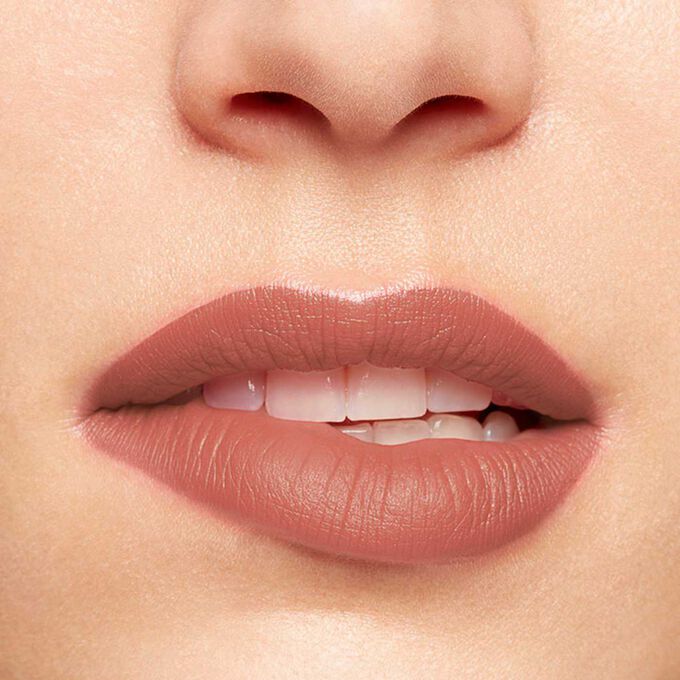 أحمر شفاه "جولي روج" المخملي